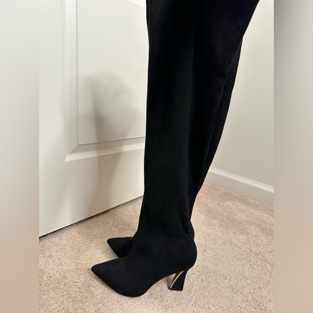 Brand: JLO Size: 7 1/2 Color: Black